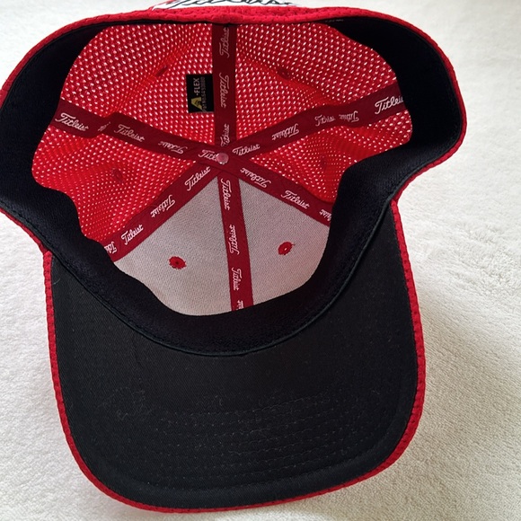 ⛳️ Titleist Tour Stretch Tech Hat - Picture 5 of 6